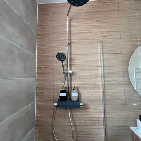 Maison & 7 Min A Pied Et Stang Alar Holiday home Brest