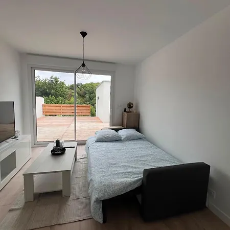 Maison & 7 Min A Pied Et Stang Alar Holiday home